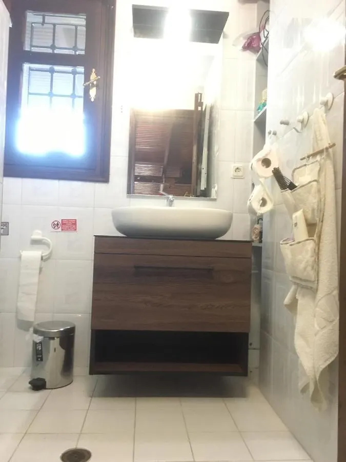 Martha'S Villa Hanioti